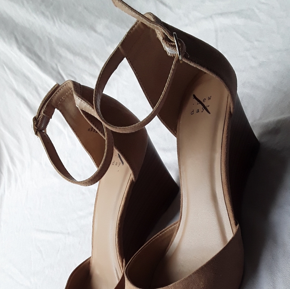 Wedges - Picture 3 of 4